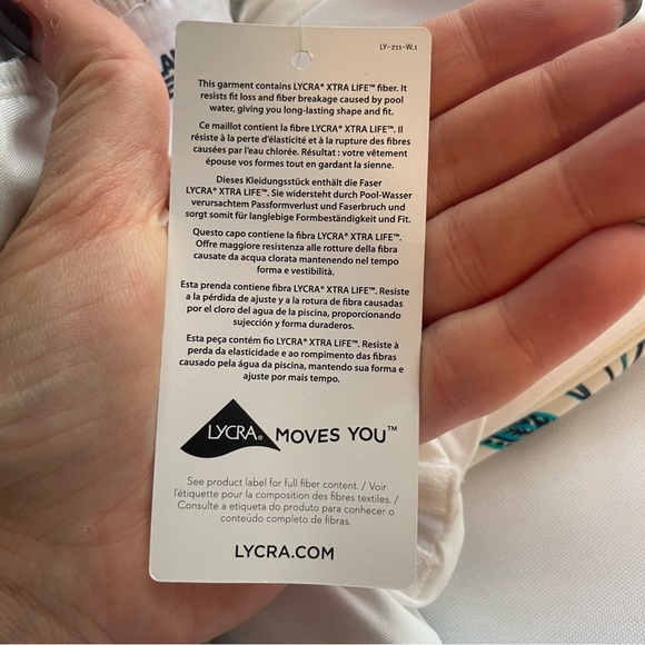 Lands End NEW 8L Blue Floral Swim Tankini Top Wrap Underwire Tummy Control UPF50 - Picture 7 of 9